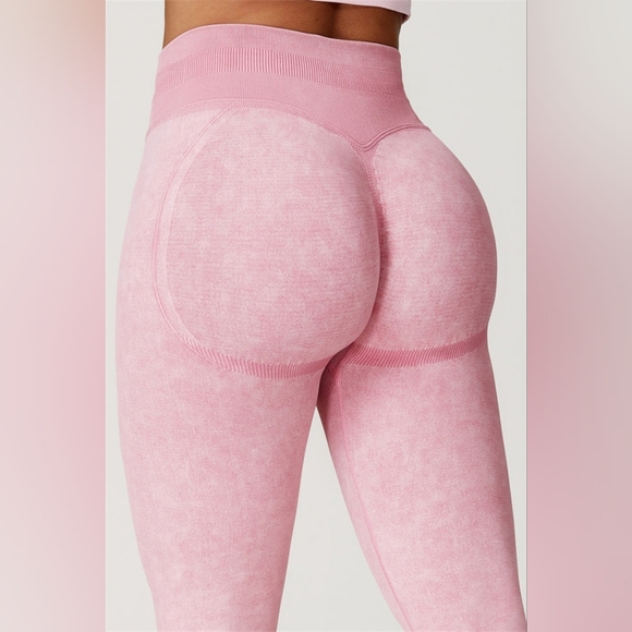 Bundle Of Booty Scrunch Leggings - Picture 6 of 7